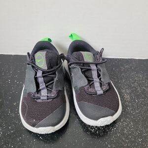 Nike Kids Crater Impact Black and Gray Sneakers with Green Accents